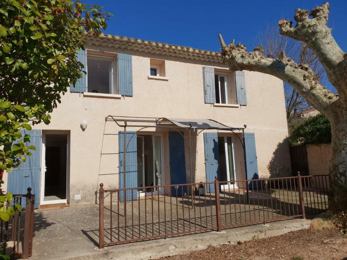 Villa Curcumas LʼIsle-sur-la-Sorgue Exterior foto